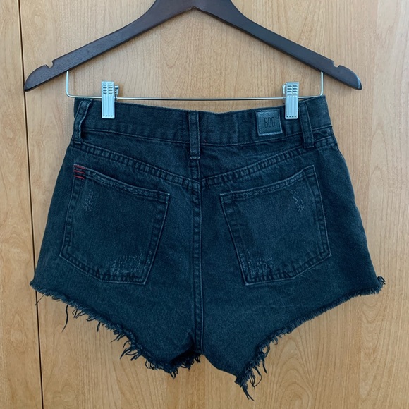 black high-rise jean shorts - Picture 6 of 8